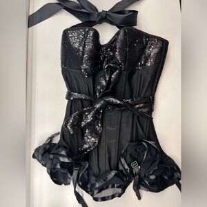 Bow detail corset